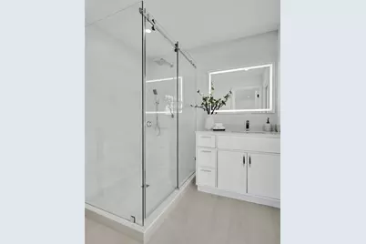 699 NE 70th St, Boca Raton, FL 33487 - Photo 35