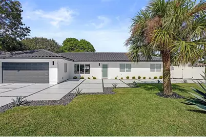 699 NE 70th St, Boca Raton, FL 33487 - Photo 3