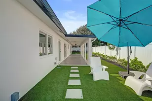 699 NE 70th St, Boca Raton, FL 33487 - Photo 49