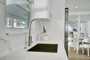 699 NE 70th St, Boca Raton, FL 33487 - Photo 19