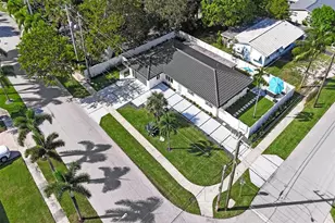 699 NE 70th St, Boca Raton, FL 33487 - Photo 5