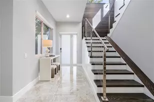 743 NE 17th Way, Fort Lauderdale, FL 33304 - Photo 5