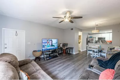 151 SW 95th Ter, Unit #106, Pembroke Pines, FL 33025 - Photo 5