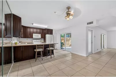 9110 SW 22nd Ct, Unit #D-4, Davie, FL 33324 - Photo 11