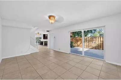 9110 SW 22nd Ct, Unit #D-4, Davie, FL 33324 - Photo 15