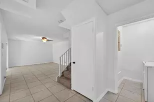 9110 SW 22nd Ct, Davie, FL 33324 - Photo 17