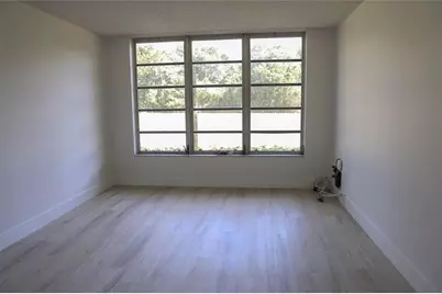 4007 N Cypress Dr, Unit #103, Pompano Beach, FL 33069 - Photo 9