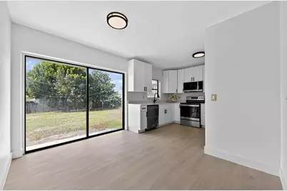 115 N 11th St, Lantana, FL 33462 - Photo 9