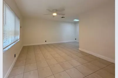 1621-1623 NE 16th Ter, Fort Lauderdale, FL 33305 - Photo 9