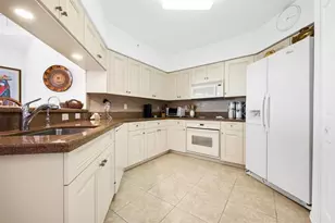 347 N New River Dr E, Fort Lauderdale, FL 33301 - Photo 9