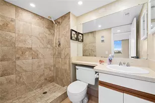 3300 W Rolling Hills Cir, Davie, FL 33328 - Photo 11