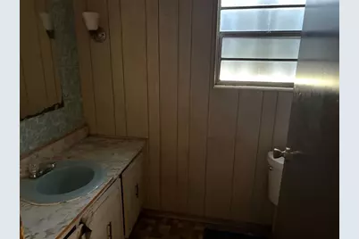 2129 NW 59th St, Miami, FL 33142 - Photo 5