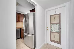 2851 E Sunrise Lakes Dr Unit, Sunrise, FL 33322 - Photo 7