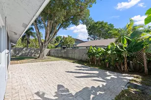 3240 NW 106th Ave, Sunrise, FL 33351 - Photo 21