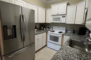 1948 NE 2nd St, Deerfield Beach, FL 33441 - Photo 13