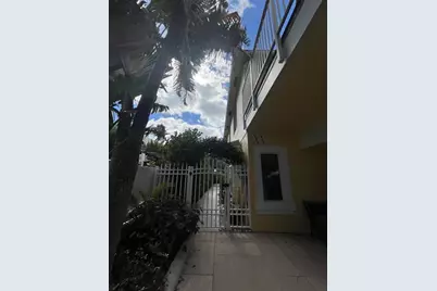 1948 NE 2nd Street, Deerfield Beach, FL 33441 - Photo 31