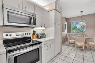 7512 N Devon Dr, Tamarac, FL 33321 - Photo 7