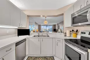 7512 N Devon Dr, Tamarac, FL 33321 - Photo 5