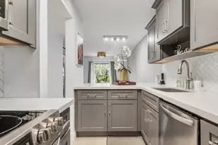 2907 NE 8th Terrace, Wilton Manors, FL 33334 - Photo 3