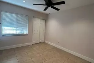 2718 N Nob Hill Rd, Sunrise, FL 33322 - Photo 9