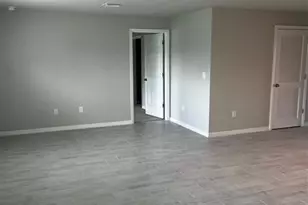 4021 SW 35th St SW, Lehigh Acres, FL 33976 - Photo 5