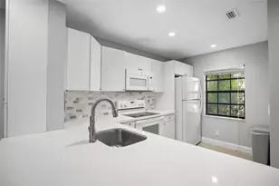 510 NW 103rd Terrace, Pembroke Pines, FL 33026 - Photo 3