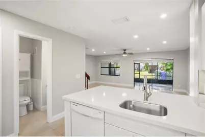 510 NW 103rd Ter, Unit #510, Pembroke Pines, FL 33026 - Photo 5