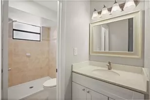 510 NW 103rd Terrace, Pembroke Pines, FL 33026 - Photo 23