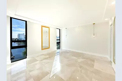 4800  Bayview Dr, Unit #503, Fort Lauderdale, FL 33308 - Photo 9