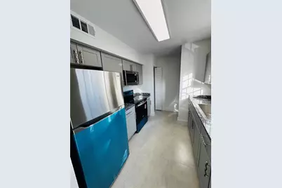 8657 SW 5th St, Unit #201, Pembroke Pines, FL 33025 - Photo 5