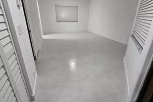 8657 SW 5th St, Pembroke Pines, FL 33025 - Photo 11