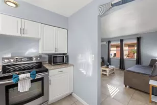 413-415 SE 23rd St, Fort Lauderdale, FL 33316 - Photo 29