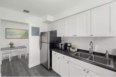 413-415 SE 23rd St, Fort Lauderdale, FL 33316 - Photo 9