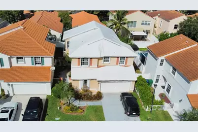 11058 NW 46th Dr, Coral Springs, FL 33076 - Photo 3