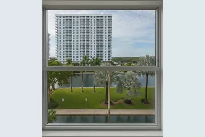 400  Kings Point Dr, Unit #422, Sunny Isles Beach, FL 33160 - Photo 1