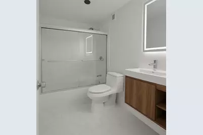 400  Kings Point Dr, Unit #422, Sunny Isles Beach, FL 33160 - Photo 3