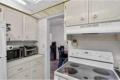 418 S Cypress Rd, Unit #110, Pompano Beach, FL 33060 - Photo 13