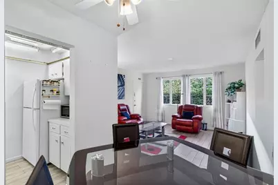 418 S Cypress Rd, Unit #110, Pompano Beach, FL 33060 - Photo 9