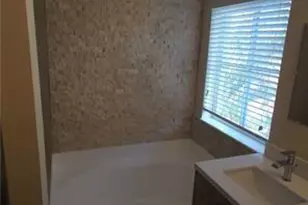 1156 Chinaberry Dr, Weston, FL 33327 - Photo 41