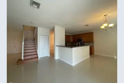 1156  Chinaberry Dr, Weston, FL 33327 - Photo 5