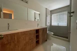 1156 Chinaberry Dr, Weston, FL 33327 - Photo 23