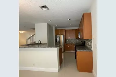 1156  Chinaberry Dr, Weston, FL 33327 - Photo 11