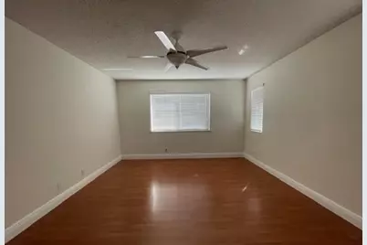 1156  Chinaberry Dr, Weston, FL 33327 - Photo 25