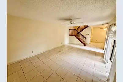 736 NW 98th Cir, Plantation, FL 33324 - Photo 9