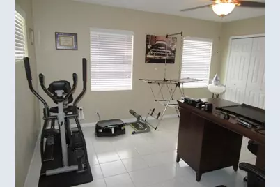 10561  Greentrail Dr, Boynton Beach, FL 33436 - Photo 5