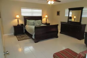 10561 Greentrail Dr, Boynton Beach, FL 33436 - Photo 3