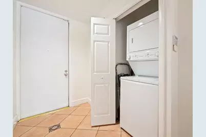 15442  Kippford Ct, Miami Lakes, FL 33014 - Photo 25