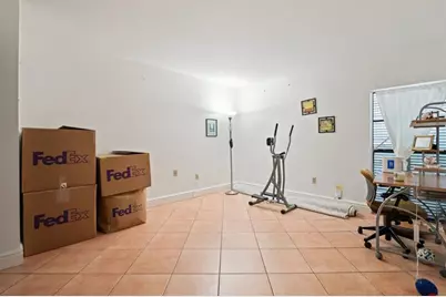 15442  Kippford Ct, Miami Lakes, FL 33014 - Photo 23