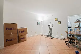 15442 Kippford Ct, Miami Lakes, FL 33014 - Photo 23