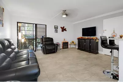 7194  Ashmont Cir, Unit #112, Fort Lauderdale, FL 33321 - Photo 13